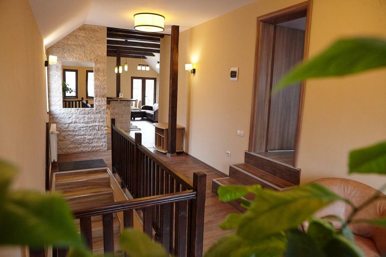 Apartament Rozelor Braşov Exterior foto