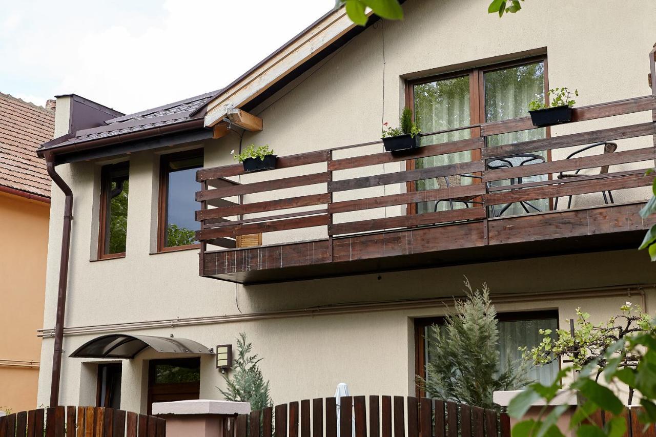 Apartament Rozelor Braşov Exterior foto