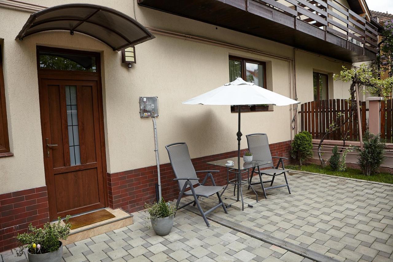 Apartament Rozelor Braşov Exterior foto