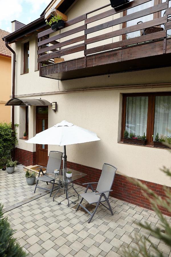 Apartament Rozelor Braşov Exterior foto