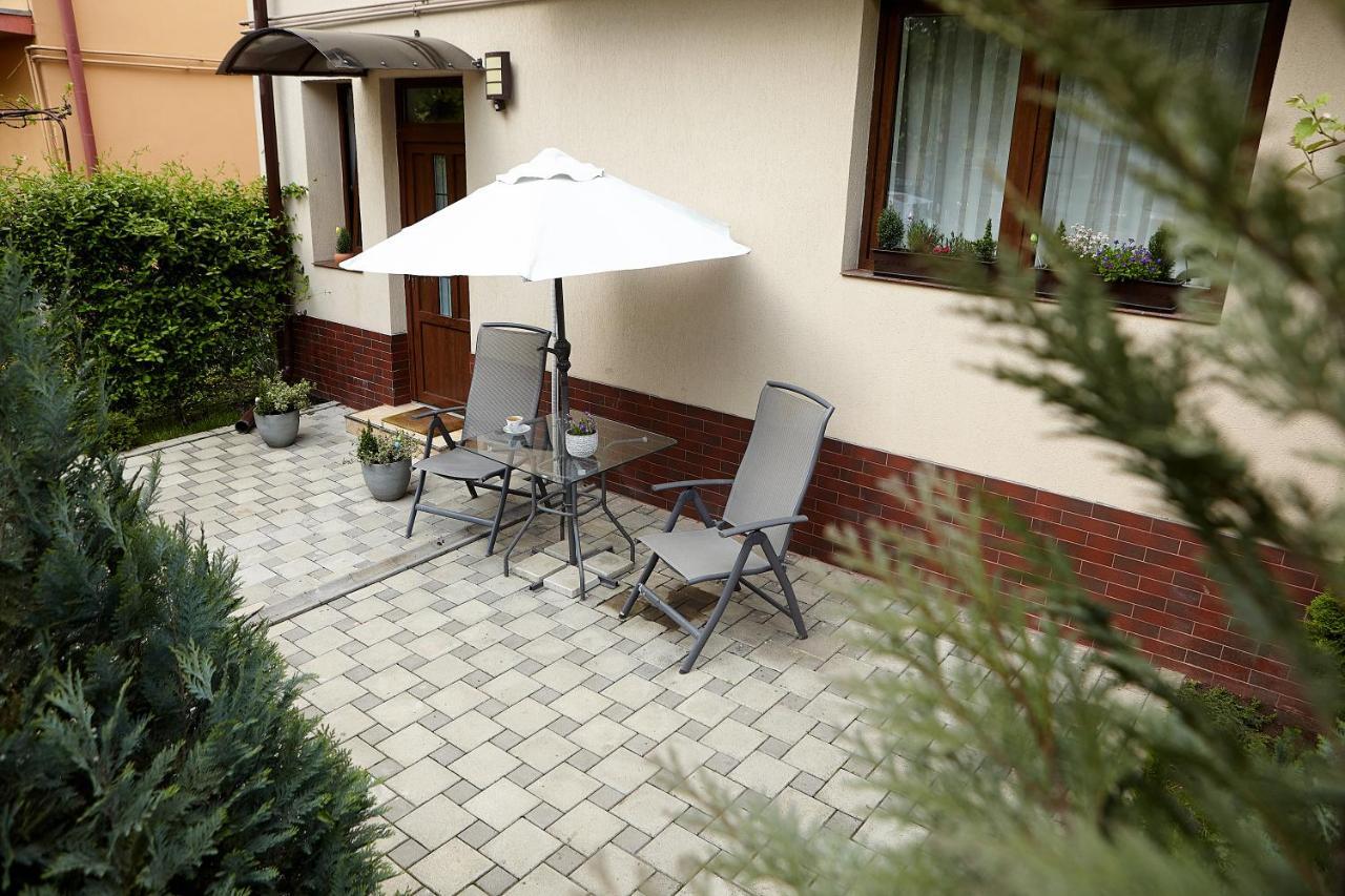 Apartament Rozelor Braşov Exterior foto
