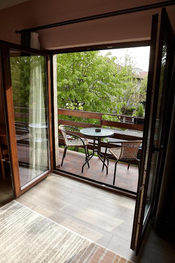 Apartament Rozelor Braşov Exterior foto