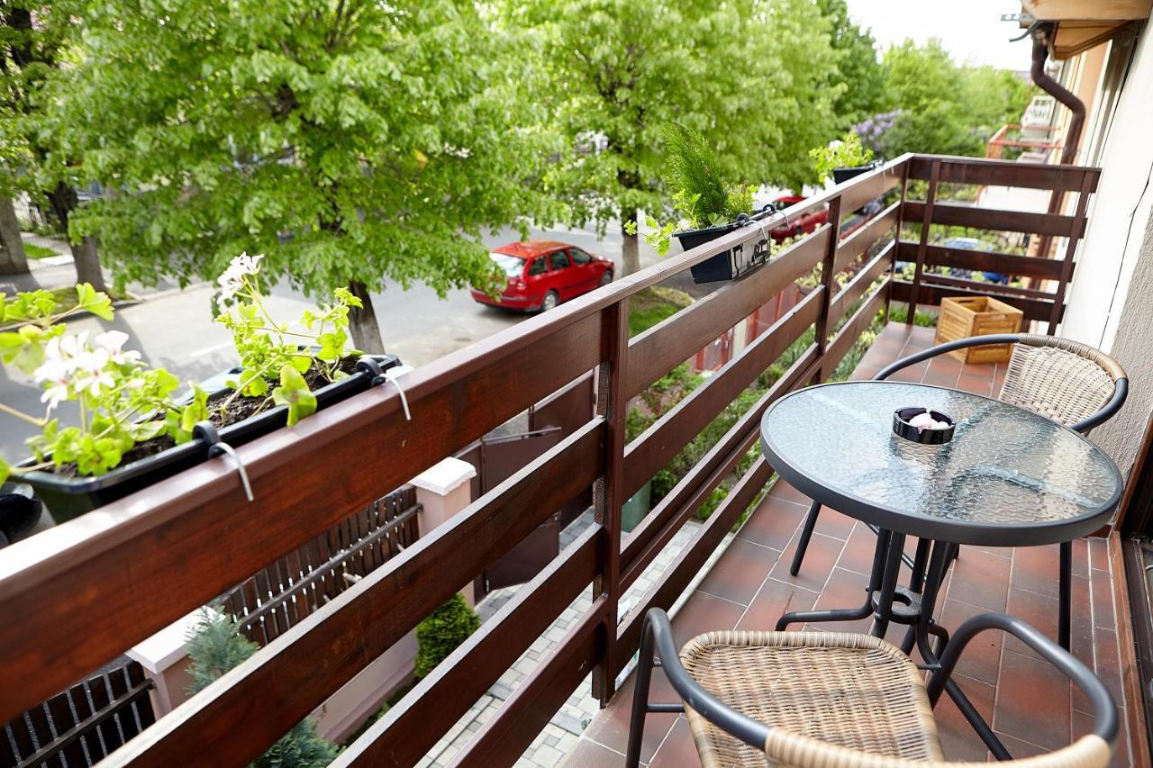 Apartament Rozelor Braşov Exterior foto