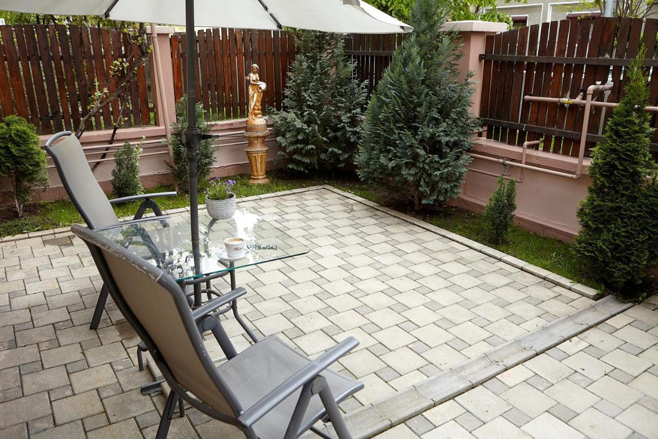 Apartament Rozelor Braşov Exterior foto